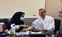 برپایی ایستگاه تست قند خون به مناسبت هفته سلامت در فرمانداری عسلویه